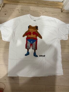 Bad Bunny DTmF Debí Tirar Mas Fotos Concho Boxing Sapo Frog Shirt